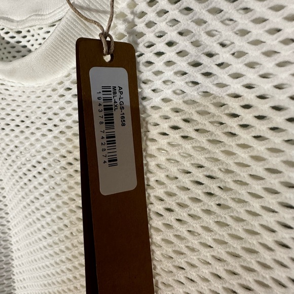 SKIMS fishnet cropped tee - Picture 3 of 3